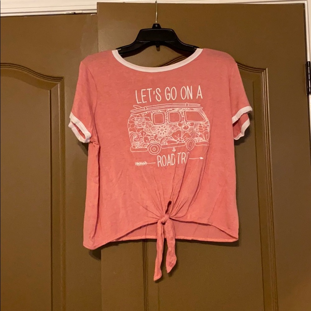 pink shirt